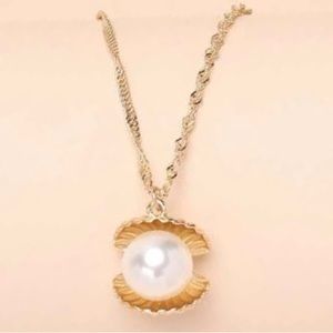 Pearl in a Golden Clam Shell Bivalve Seashell Mermaid Ocean Beach Surfer Pendant